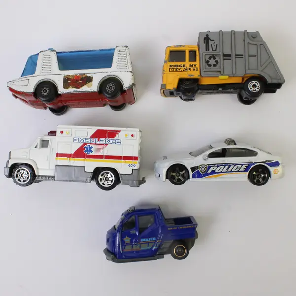 Lot of 10 Matchbox Loose Diecast Toy Cars - 1970's-2014