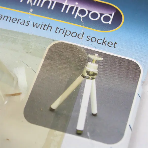 Circuit Electronics Mini Extendable Tripod for Digital & Video Cameras - New