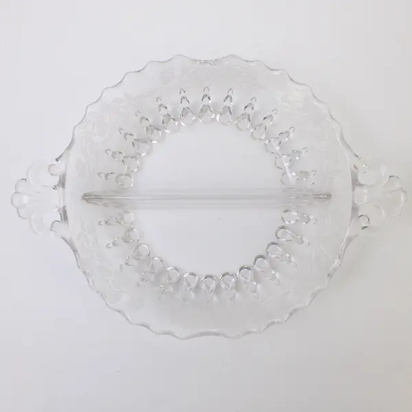 New Martinsville Glass Radiance Relish Dish 8.25" Etched with Meadow Wreath