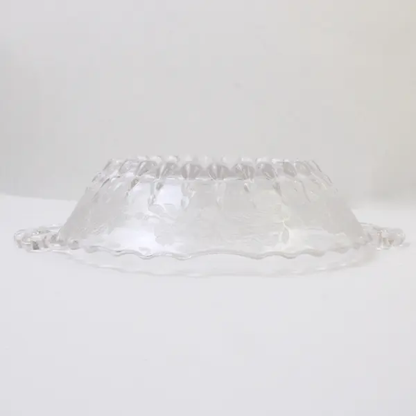 New Martinsville Glass Radiance Relish Dish 8.25" Etched with Meadow Wreath