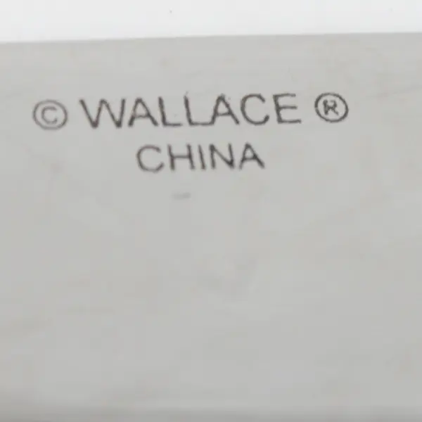 A Wallace Silver Regal Pearl Gold Accent Front/Back Dinner Knife 8.75" Good