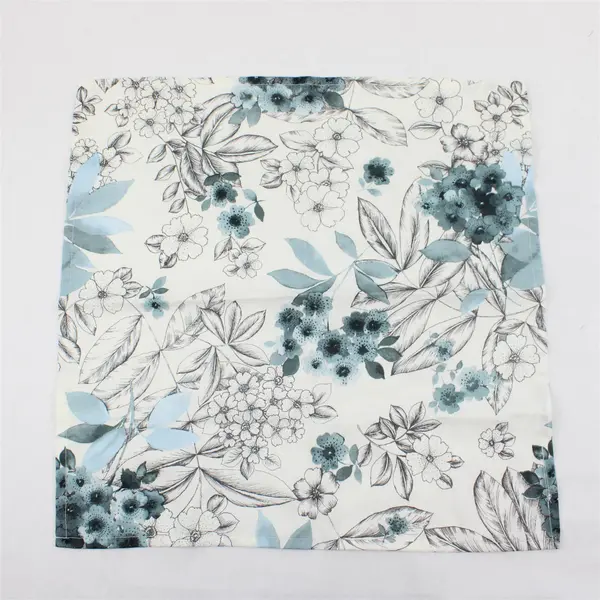 Blue & Off-White Floral Rectangular Tablecloth 50" x 66" with 4 Napkins - Flawed