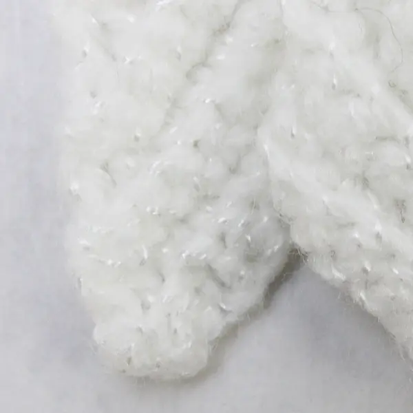 Handmade White Sawtooth Edge Knit Baby Blanket 28" x 36"