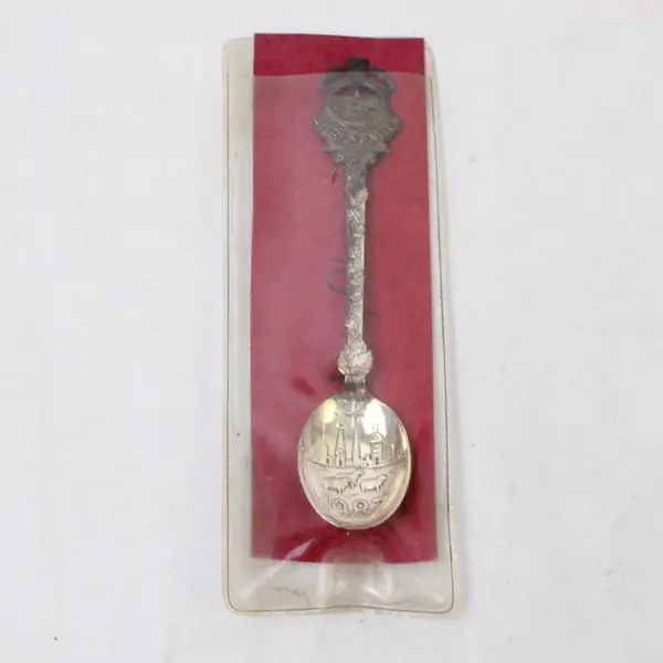 Vintage 1987 Christmas Silver-Plate Souvenir Spoon w/ Box