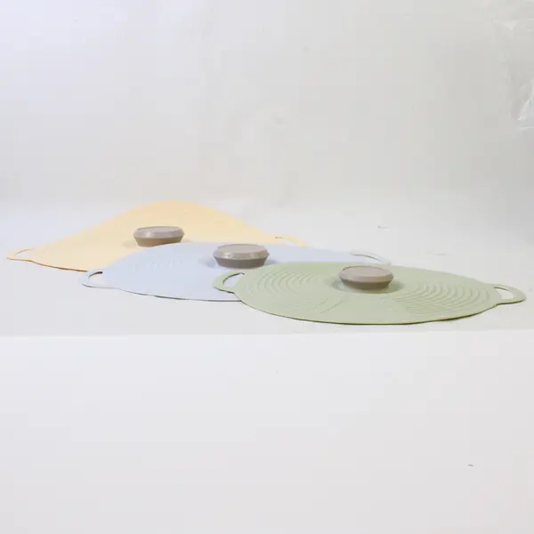 Lot Of 8 Unbranded Matching Round Reusable Silicone Lids Multisizes 4" - 13"
