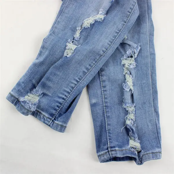 Almost Famous Juniors Size 13 Light Wash Distressed Denim Skinny Jeans