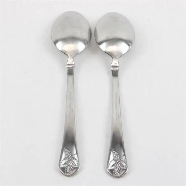 Lot of 2 Yamazaki Tapestry Bouquet Stainless Steel Dinner Spoons 7.5"