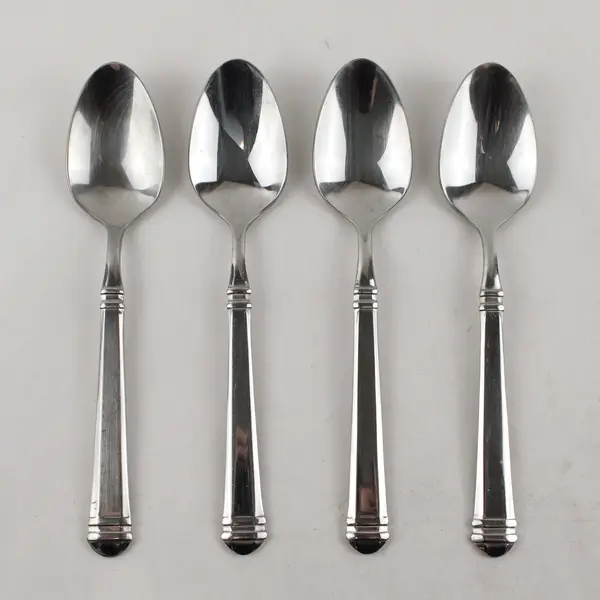 Lot of 4 Pfaltzgraff Hannah Stainless Steel Oval Soup Spoons 8"
