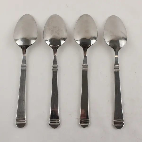 Lot of 4 Pfaltzgraff Hannah Stainless Steel Oval Soup Spoons 8"