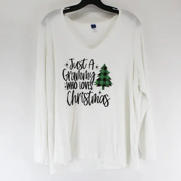 Old Navy Grammy Christmas White V-Neck Long-Sleeved T-Shirt Women's XL