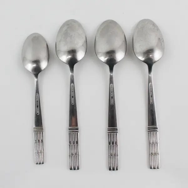 Lot of 4 Oneida Silver Unknown Pattern 18/10 SS 1 Teaspoon 3 Oval Soup Spoons