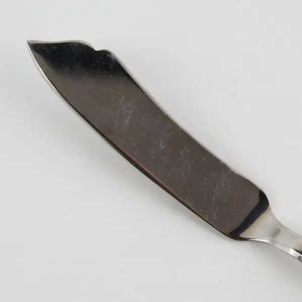 Reed & Barton Flatware Unknown Pattern 18/10 Stainless Butter Knife 7" Good