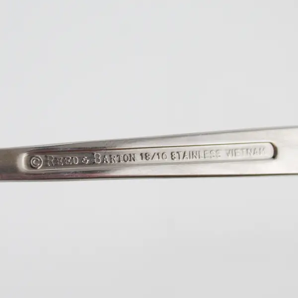 Reed & Barton Flatware Unknown Pattern 18/10 Stainless Butter Knife 7" Good