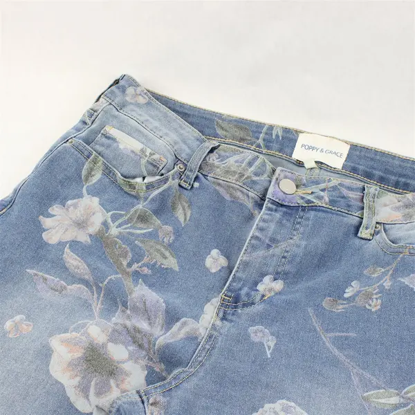 Poppy & Grace Women's 31 Light Wash Printed Floral Design Wide Leg Denim Jeans 