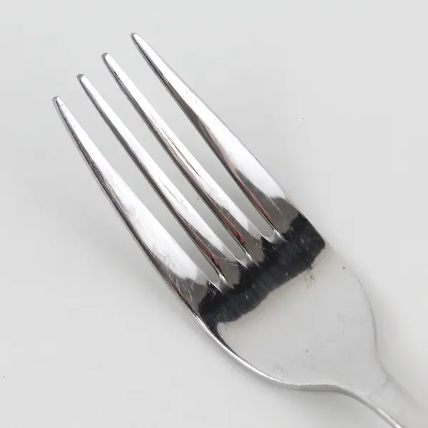 Lot of 2 Oneida Silver Icarus Pattern 18/10 Stainless Dinner Forks China 8"