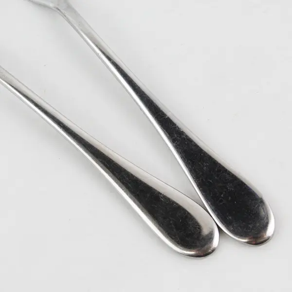 4 Oneida Silver Icarus Pattern 18/10 SS 2 Butter Knives 2 Sugar Spoons China