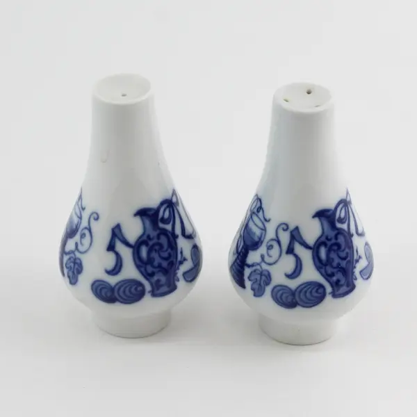 Set Of 2 Ermetic Blue/White Fruit Pattern Ceramic Salt/Pepper Shakers 3.75" Tall