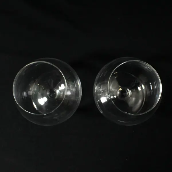 Lot Of 2 Unbranded Matching Clear Glass Brandy/Cognac Glasses 4.5" Tall 3.5"
