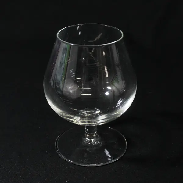 Lot Of 2 Unbranded Matching Clear Glass Brandy/Cognac Glasses 4.5" Tall 3.5"