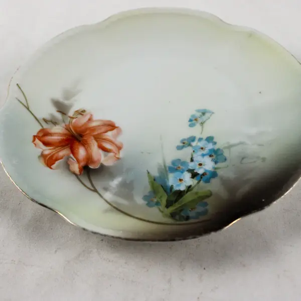RS Germany Porcelain Plate Hand-Painted Floral Scalloped Edge 6.5"