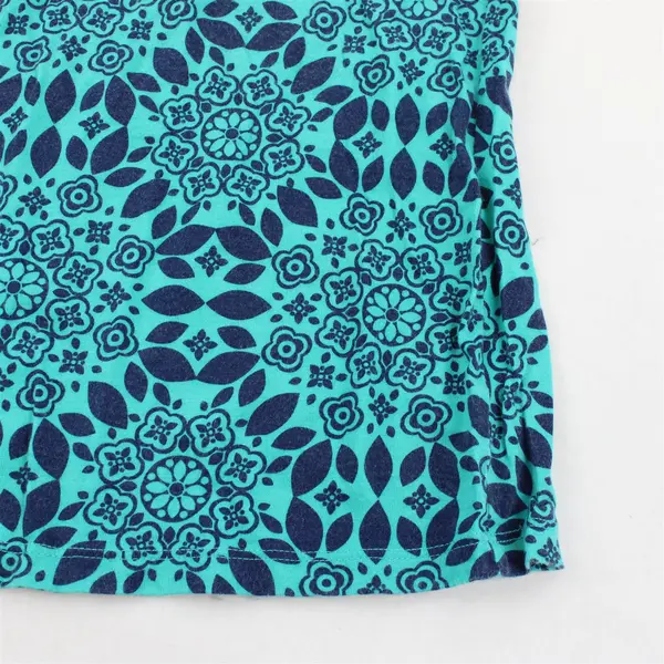 St. John's Bay Navy and Teal Floral Mandala Pattern V-Neck T-Shirt Women's 3X