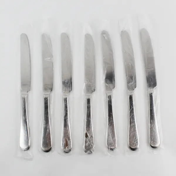 7 Oneida Silver Icarus Pattern 18/10 SS Dinner Knives From China 9.5" New 