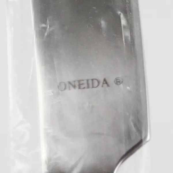 7 Oneida Silver Icarus Pattern 18/10 SS Dinner Knives From China 9.5" New 