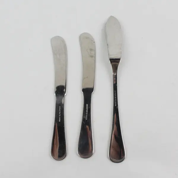 Lot of 3 Dansk Flatware Silhouette Pattern 18/10 SS 2 Spreaders 1 Butter Knife 