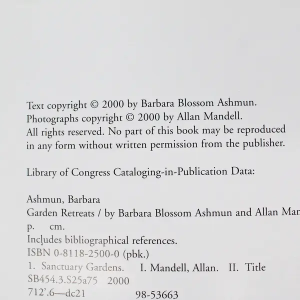 Garden Retreats Creating an Outdoor Sanctuary by Barbara Blossom Ashmun PB 2000