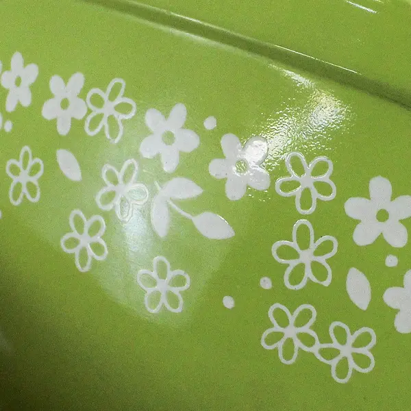 Vintage Pyrex Spring Blossom/Crazy Daisy Green Flora Glass #402 Mixing Bowl 7.5"