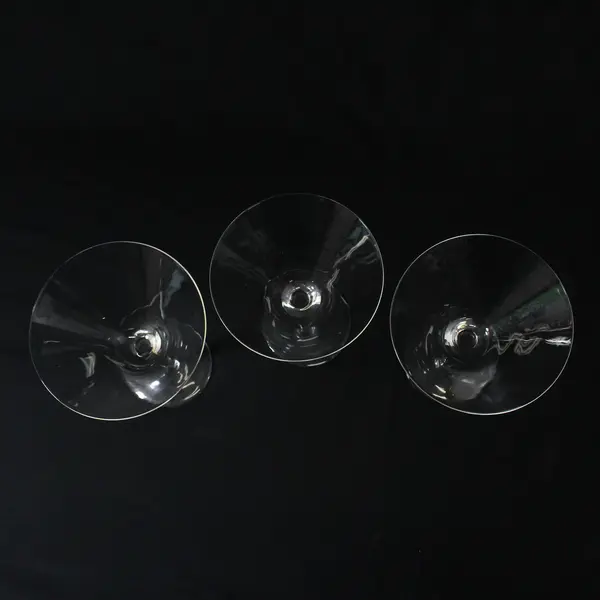 Lot Of 3 Unbranded/Unmarked Matching Clear Glass Martini Glasses 7.25" Tall