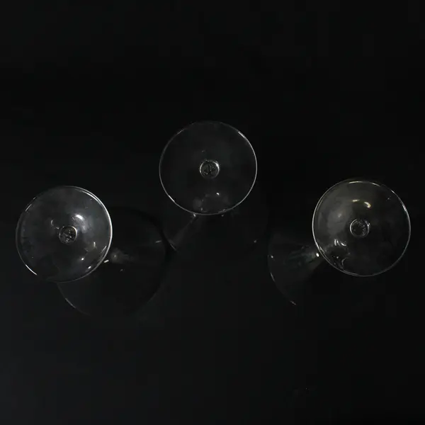 Lot Of 3 Unbranded/Unmarked Matching Clear Glass Martini Glasses 7.25" Tall