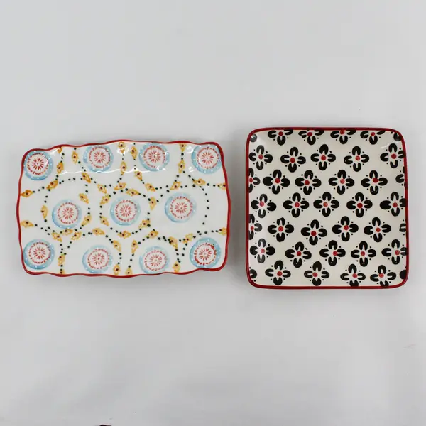 Lot Of 4 Signature Brand Assorted Pattern Ceramic Plates Assorted Shapes