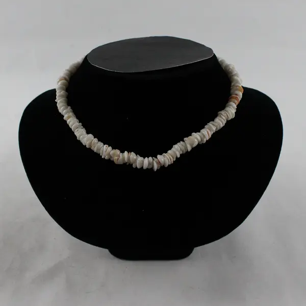 Vintage Puka Shell Choker Necklace 15” - White Shells