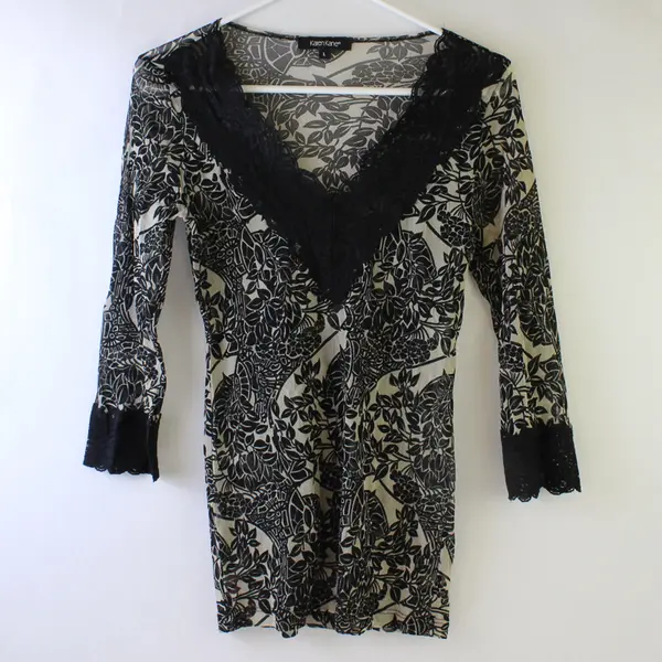 Karen Kane Black/Beige Sheer Floral Quarter Length Sleeve Top Women's Size L