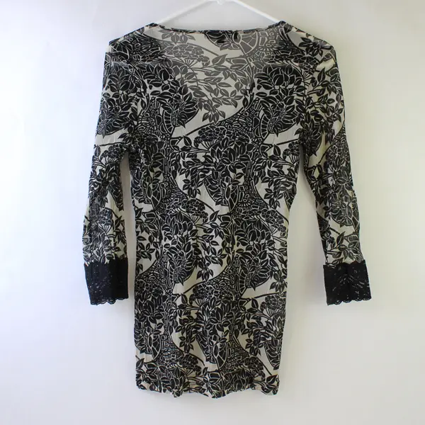 Karen Kane Black/Beige Sheer Floral Quarter Length Sleeve Top Women's Size L
