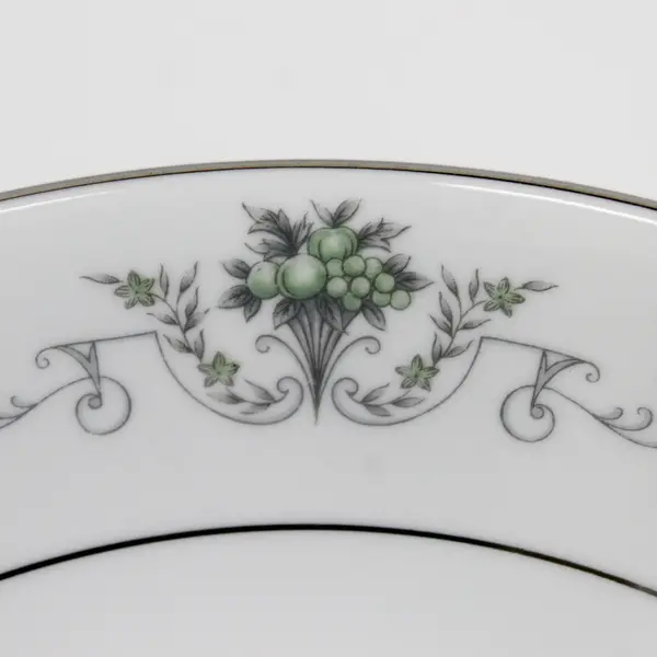 Rose China Gainsborough 9" Round Vegetable Bowl 2222