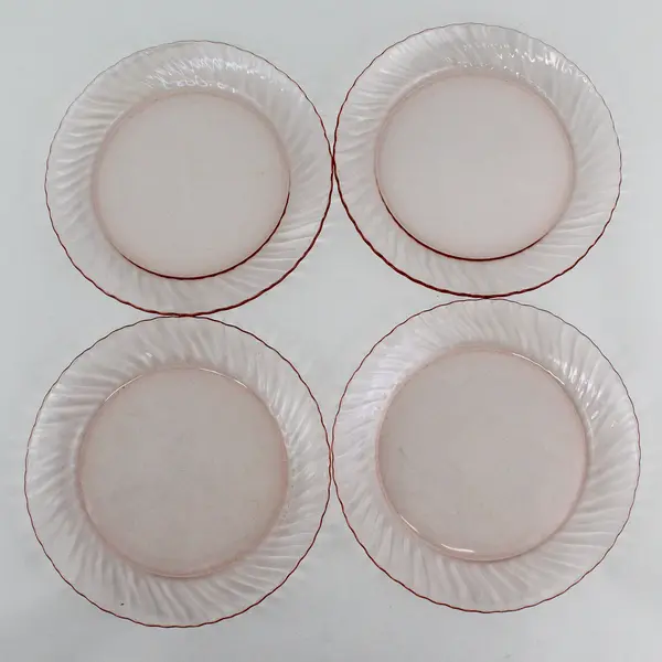 Set of 4 Arcoroc ACO17 Pink Swirl Salad Plates  France 7.75" 