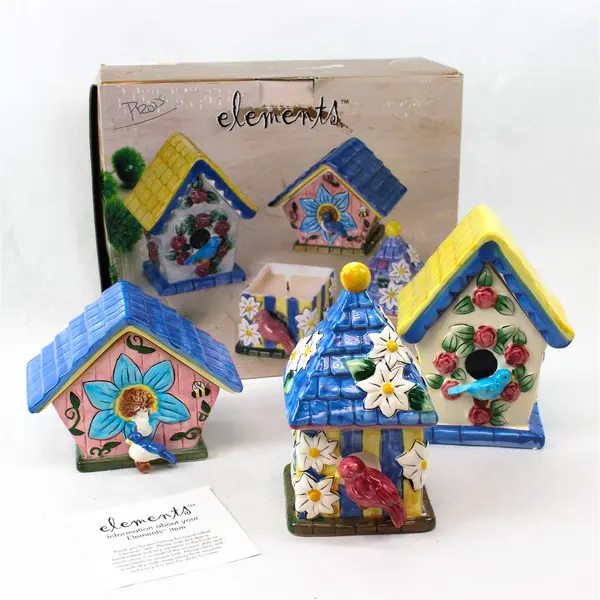 Set Of 3 Elements Multicolor White Blossom Scented Wax-Filled Birdhouses w/ Box