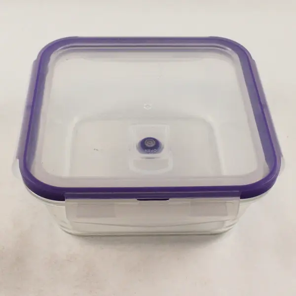 Square Reusable Clear Glass Food Storage Container 6" x 6" x 3"
