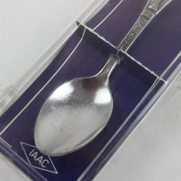 Lot of 2 Seattle WA Souvenir Spoons - Space Needle World's Fair 2001