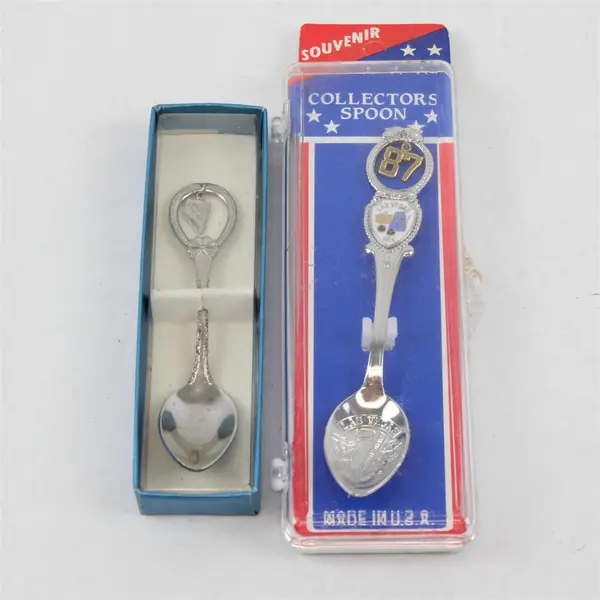 Vintage Lot of 2 Nevada Las Vegas Souvenir Spoon  Enamel Charms Collectible