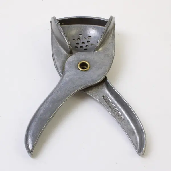 Vintage Williamson Aluminum Citrus Squeezer Juicer - One-Piece Collectible