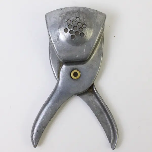 Vintage Williamson Aluminum Citrus Squeezer Juicer - One-Piece Collectible