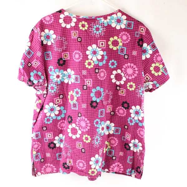 Scrubs & Beyond Floral Pattern Magenta Pink Scrub Top Women's Size 12-14