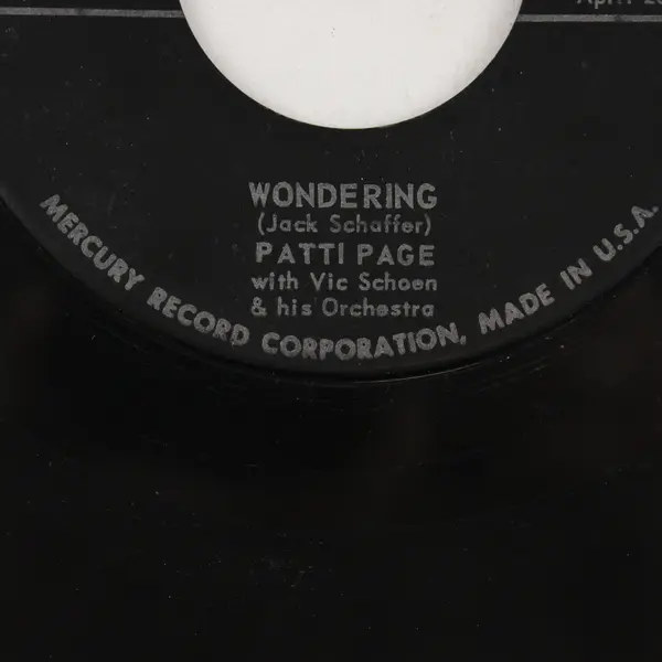  Patti Page Wondering / Old Cape Cod 7" Vinyl Record