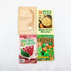 Lot of 4 Cookbooks Taste of Home Betty Crocker Family Fare Recipe Cards