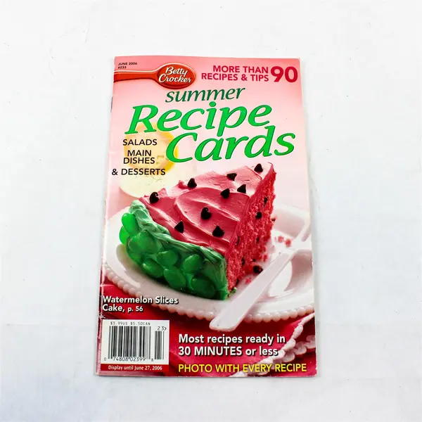 Lot of 4 Cookbooks Taste of Home Betty Crocker Family Fare Recipe Cards