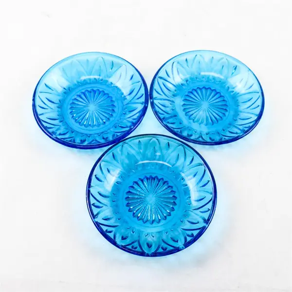 Set of 3 Vintage Blue Glass Bowls 5in Starburst Sunray Pattern - 2 with Chips