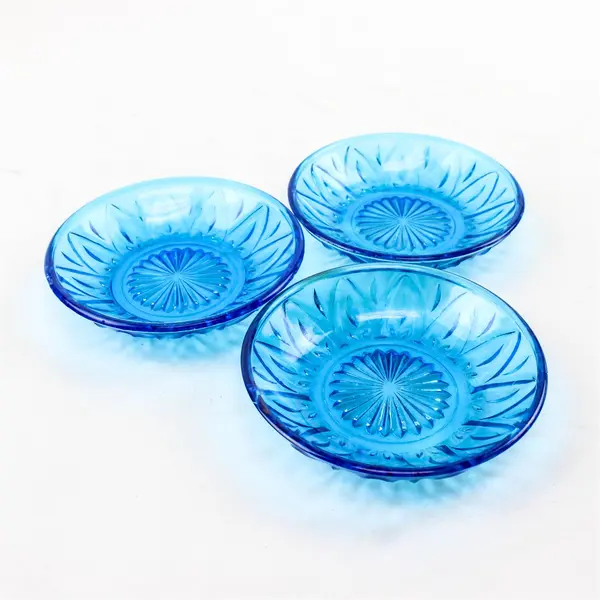 Set of 3 Vintage Blue Glass Bowls 5in Starburst Sunray Pattern - 2 with Chips